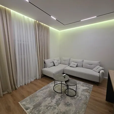 Alpha Luxury Appartamento Tirana